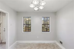 1038 River Bend Ct, Riverdale, GA 30296 - Photo 13