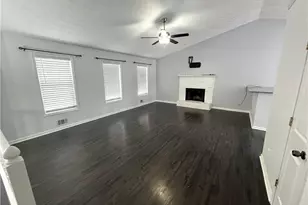 5568 Elderberry Ln, Flowery Branch, GA 30542 - Photo 3