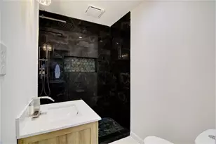 1215 Sheppard Pl, Stone Mountain, GA 30083 - Photo 13