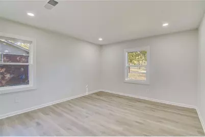 1215 Sheppard Place, Stone Mountain, GA 30083 - Photo 19