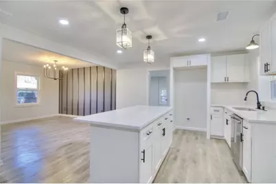 1215 Sheppard Place, Stone Mountain, GA 30083 - Photo 5