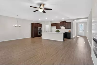 1127 Lucan Ln, Lawrenceville, GA 30043 - Photo 5