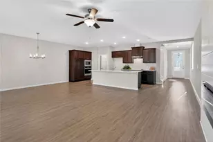 1127 Lucan Ln, Lawrenceville, GA 30043 - Photo 5