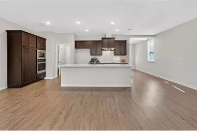 1127 Lucan Ln, Lawrenceville, GA 30043 - Photo 9