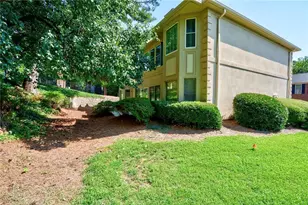 1 Plantation Dr NE, Atlanta, GA 30324 - Photo 29