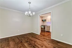 1 Plantation Dr NE, Atlanta, GA 30324 - Photo 11