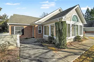 102 Cascade Park Dr, Atlanta, GA 30331 - Photo 3