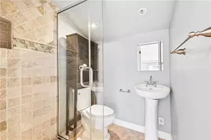 3053 Parkridge Dr NE, Atlanta, GA 30319 - Photo 15