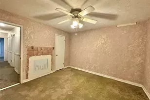 1001 Lake Pointe Cir, Roswell, GA 30075 - Photo 15