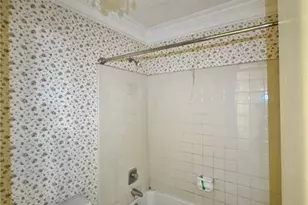 1001 Lake Pointe Cir, Roswell, GA 30075 - Photo 13