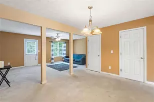 8399 Carlington Ln, Jonesboro, GA 30236 - Photo 5