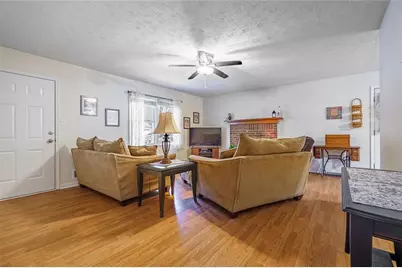 2810 Crystal Brooke Lane, Snellville, GA 30078 - Photo 3