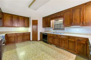 2513 N Carroll Ct, Villa Rica, GA 30180 - Photo 11