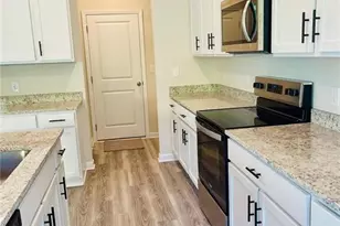 4166 Oakwood Ter Ct, Oakwood, GA 30566 - Photo 7