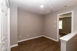 745 Crestwell Circle SW, Atlanta, GA 30331 - Photo 11