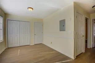 360 Crestfield Cir, Covington, GA 30016 - Photo 9