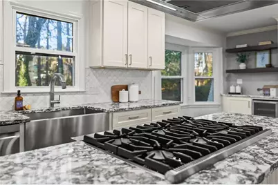 1106 Aurora Court, Dunwoody, GA 30338 - Photo 15