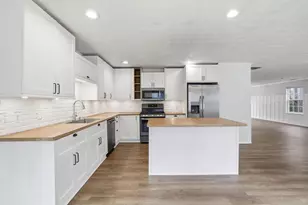 8515 River Hill Commons Dr, Ball Ground, GA 30107 - Photo 15