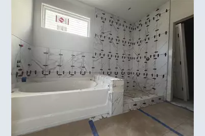 728 Crystal Lake Parkway, Hoschton, GA 30548 - Photo 5