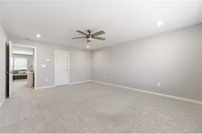 556 Crystal Lake Parkway, Hoschton, GA 30548 - Photo 21