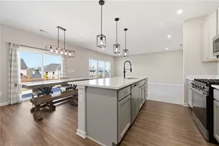 556 Crystal Lk Pkwy, Hoschton, GA 30548 - Photo 7