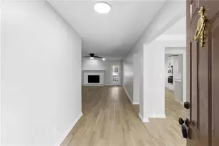 2110 Meadow View Ct, Grayson, GA 30017 - Photo 7