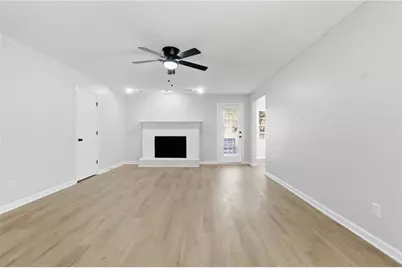 2110 Meadow View Court, Grayson, GA 30017 - Photo 9