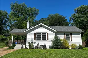 1611 Wellswood Dr SE, Atlanta, GA 30315 - Photo 1