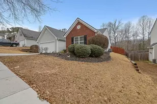 2090 Mina Ln Dr, Buford, GA 30518 - Photo 3