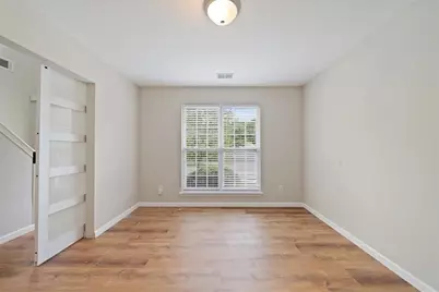 5745 Village Loop, Fairburn, GA 30213 - Photo 7