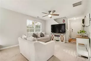 262 Fox Creek Blvd, Woodstock, GA 30188 - Photo 3