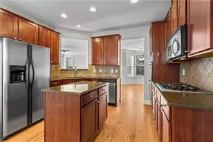 2043 Village Crest Dr NW, Atlanta, GA 30318 - Photo 5