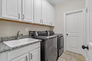 297 Greyhaven Ln, Marietta, GA 30068 - Photo 55