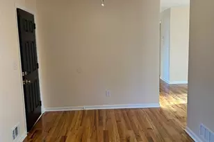 841 Woods Ct, Lawrenceville, GA 30044 - Photo 9