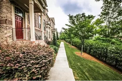 1004 E Paces Chase NE, Atlanta, GA 30326 - Photo 31