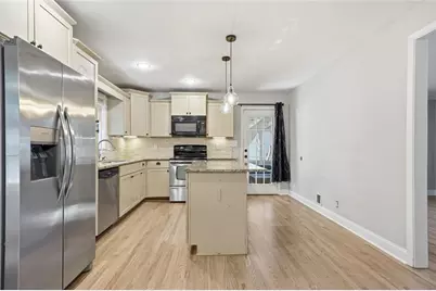 2002 Drew Valley Road NE, Brookhaven, GA 30319 - Photo 9