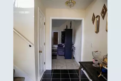 493 E Lake Drive, Riverdale, GA 30274 - Photo 3