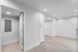 1342 N Hampton Rd, Alpharetta, GA 30009 - Photo 17