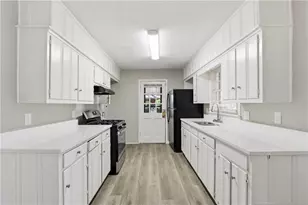 3094 Santa Monica Dr, Decatur, GA 30032 - Photo 11