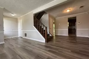 8170 Canyon Forge Dr, Riverdale, GA 30274 - Photo 9