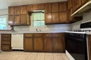 8170 Canyon Forge Dr, Riverdale, GA 30274 - Photo 7