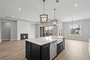 82 Clear Lk Pkwy, Hoschton, GA 30548 - Photo 17