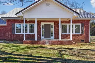 18 Dyer Cir, Carrollton, GA 30116 - Photo 7