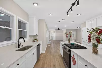 18 Dyer Circle, Carrollton, GA 30116 - Photo 13