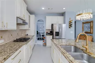 6810 Rocking Horse Ln, Cumming, GA 30040 - Photo 11