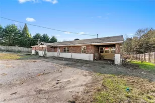 2116 Memorial Park Dr, Gainesville, GA 30504 - Photo 3