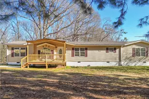 5498 Woodlin Rd, Lula, GA 30554 - Photo 1