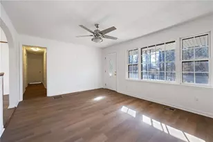 1330 Hidden Circle Dr, Sugar Hill, GA 30518 - Photo 9