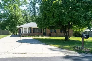 724 Camelot Way, Norcross, GA 30071 - Photo 3