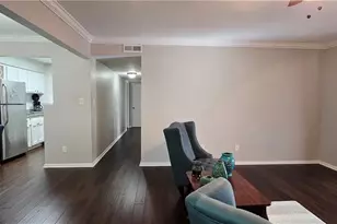 5151 Roswell Rd, Sandy Springs, GA 30342 - Photo 3